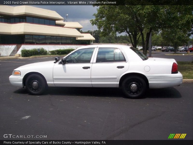 Vibrant White / Medium Parchment 2003 Ford Crown Victoria Police Interceptor