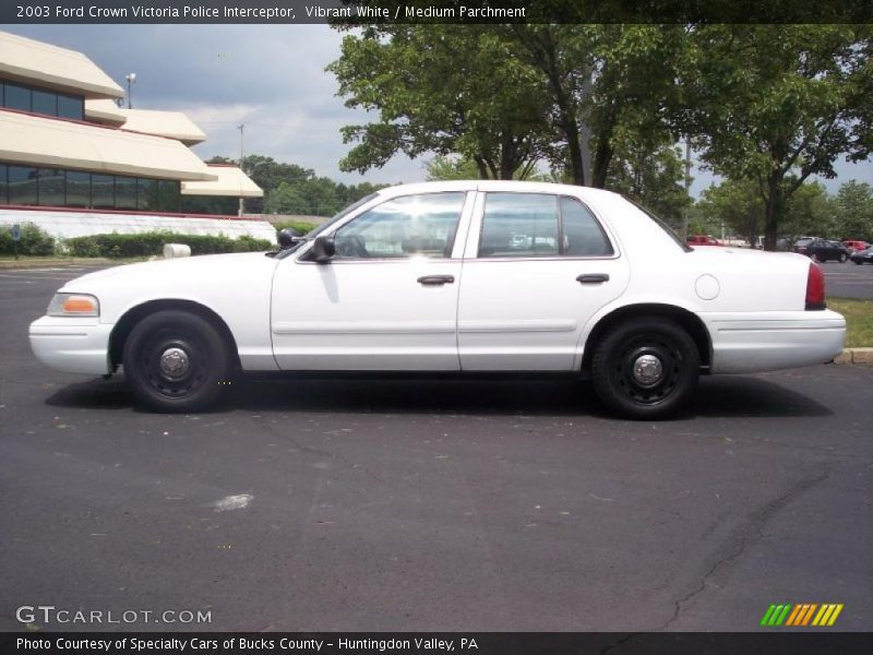Vibrant White / Medium Parchment 2003 Ford Crown Victoria Police Interceptor