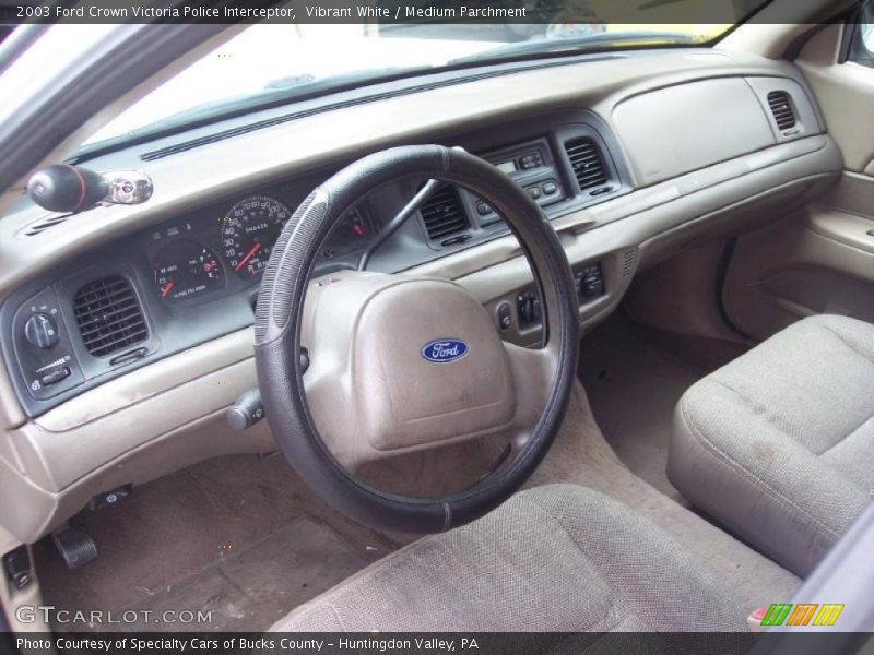 Vibrant White / Medium Parchment 2003 Ford Crown Victoria Police Interceptor