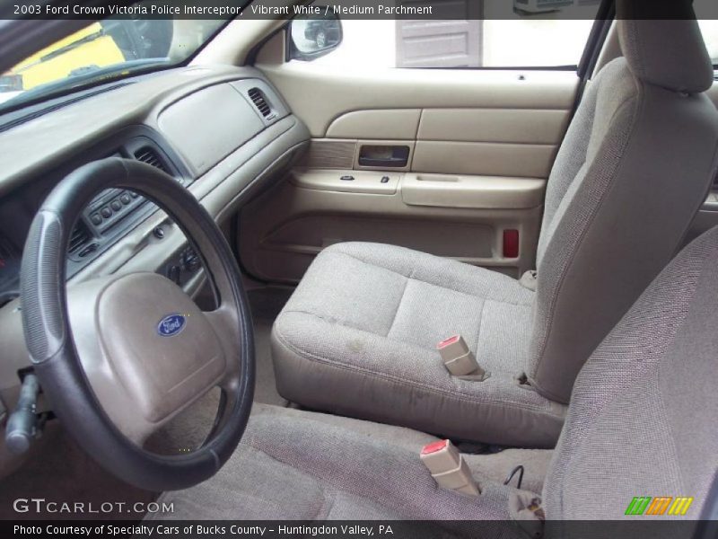 Vibrant White / Medium Parchment 2003 Ford Crown Victoria Police Interceptor