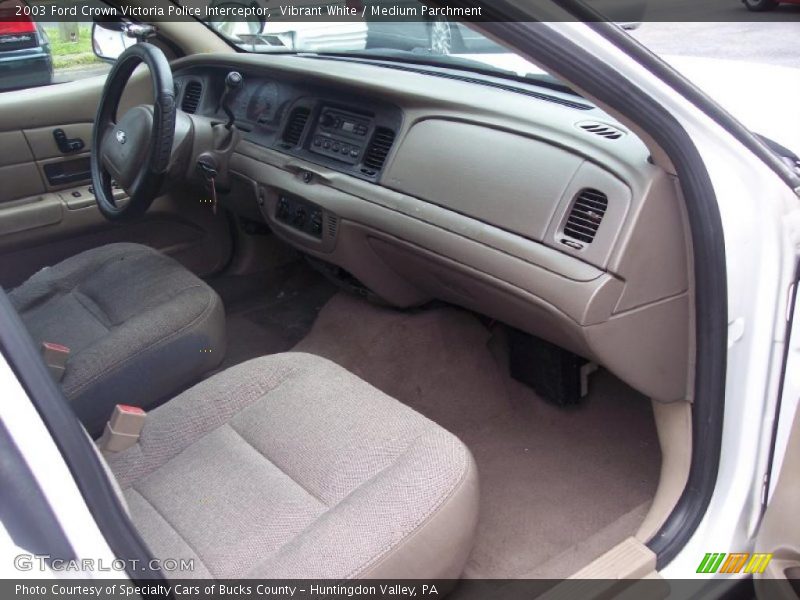 Vibrant White / Medium Parchment 2003 Ford Crown Victoria Police Interceptor