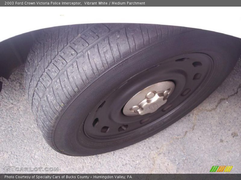 Vibrant White / Medium Parchment 2003 Ford Crown Victoria Police Interceptor