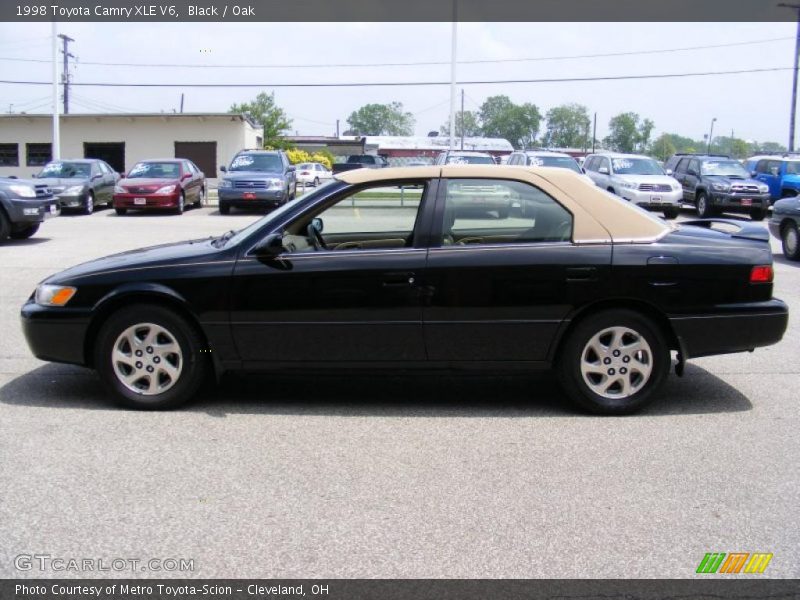 Black / Oak 1998 Toyota Camry XLE V6