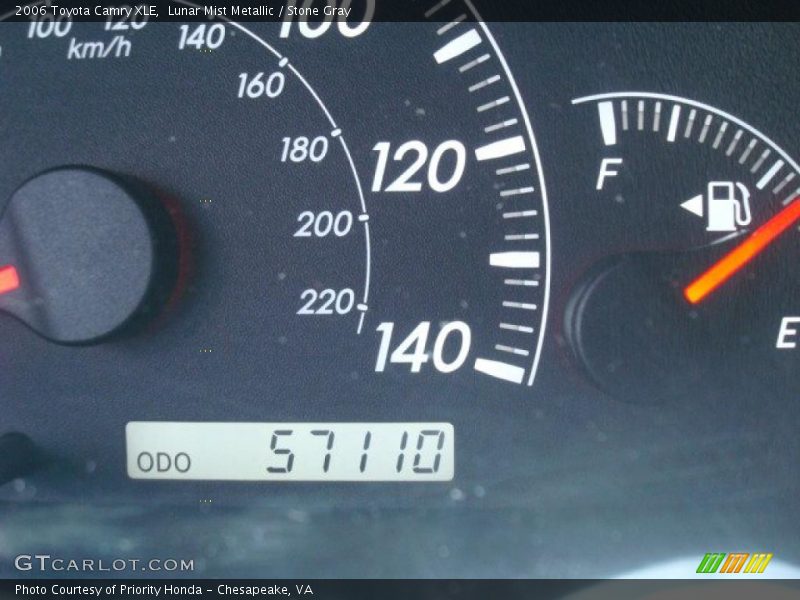 Lunar Mist Metallic / Stone Gray 2006 Toyota Camry XLE