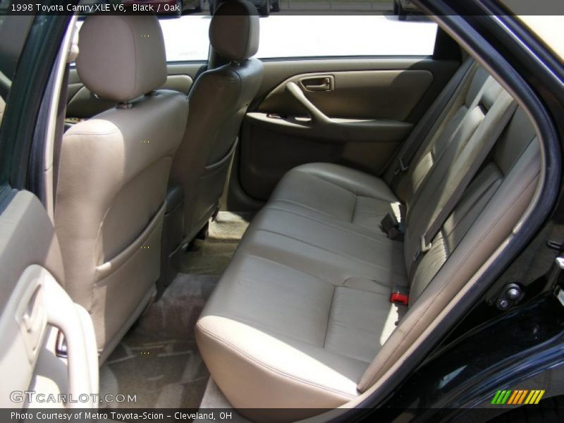 Black / Oak 1998 Toyota Camry XLE V6