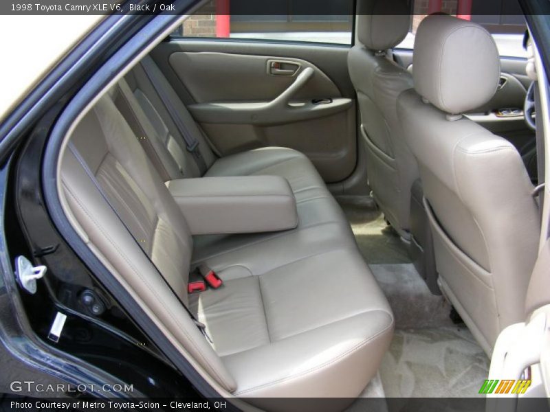 Black / Oak 1998 Toyota Camry XLE V6