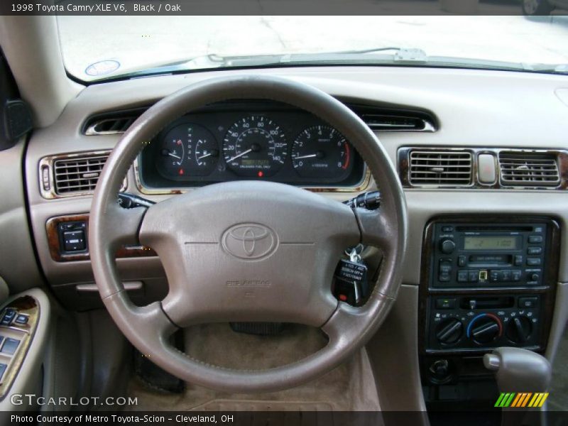 Black / Oak 1998 Toyota Camry XLE V6