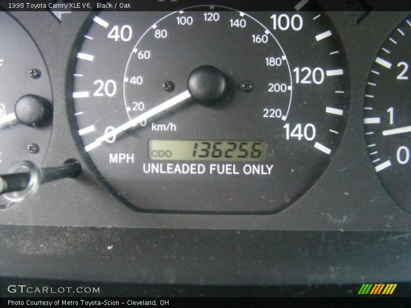 Black / Oak 1998 Toyota Camry XLE V6