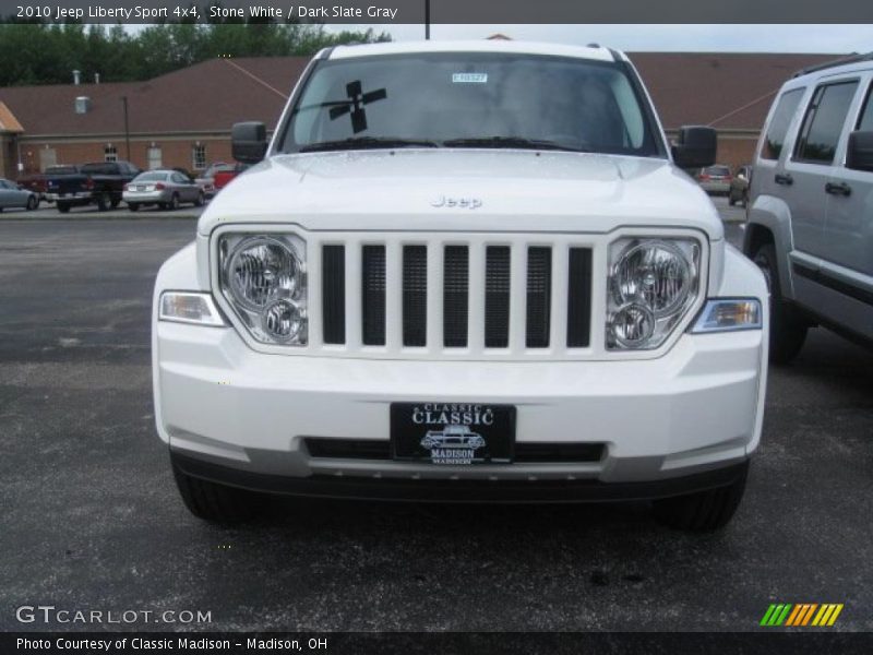 Stone White / Dark Slate Gray 2010 Jeep Liberty Sport 4x4
