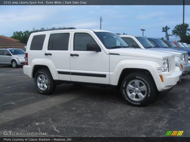 Stone White / Dark Slate Gray 2010 Jeep Liberty Sport 4x4