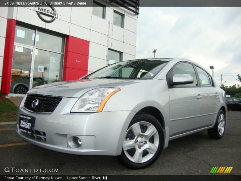 Brilliant Silver / Beige 2009 Nissan Sentra 2.0