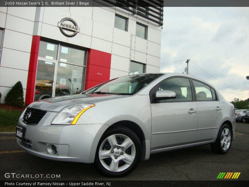 Brilliant Silver / Beige 2009 Nissan Sentra 2.0