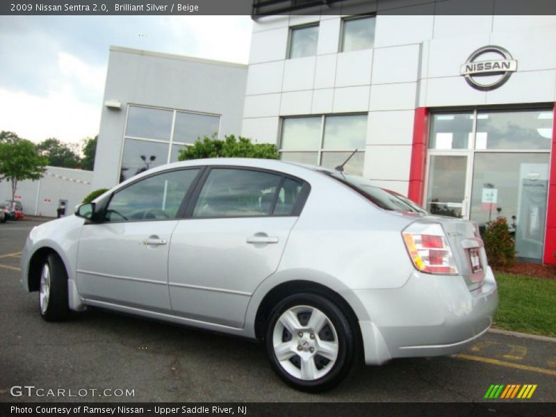 Brilliant Silver / Beige 2009 Nissan Sentra 2.0