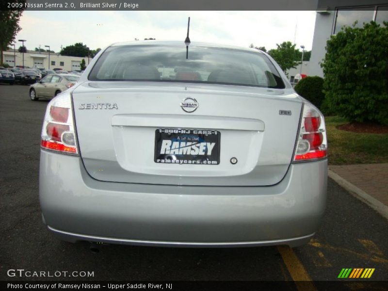 Brilliant Silver / Beige 2009 Nissan Sentra 2.0