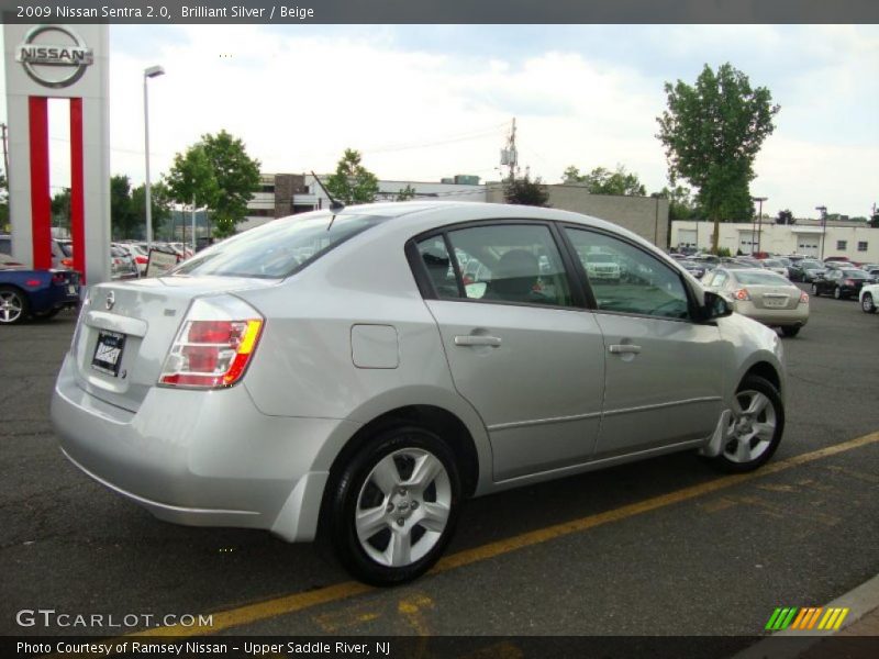 Brilliant Silver / Beige 2009 Nissan Sentra 2.0