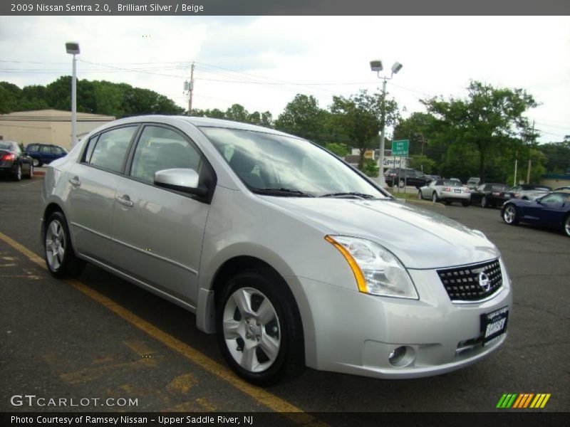 Brilliant Silver / Beige 2009 Nissan Sentra 2.0