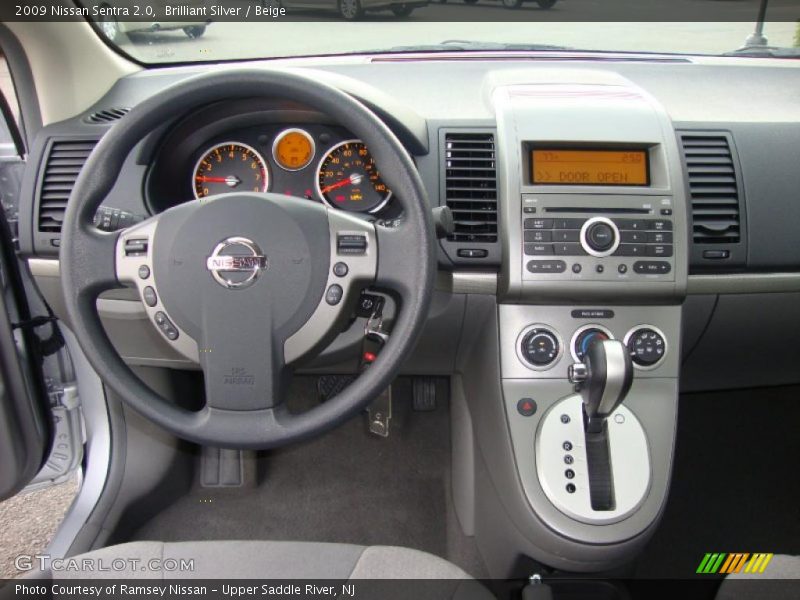 Brilliant Silver / Beige 2009 Nissan Sentra 2.0
