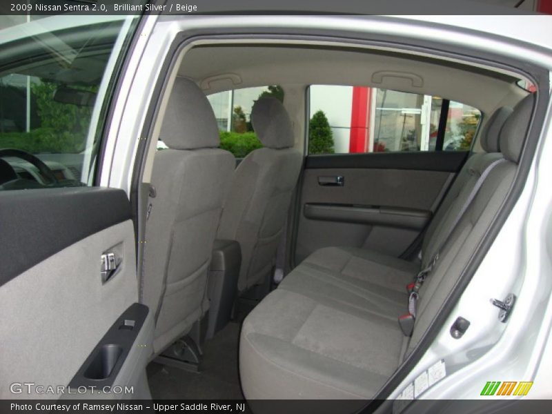 Brilliant Silver / Beige 2009 Nissan Sentra 2.0
