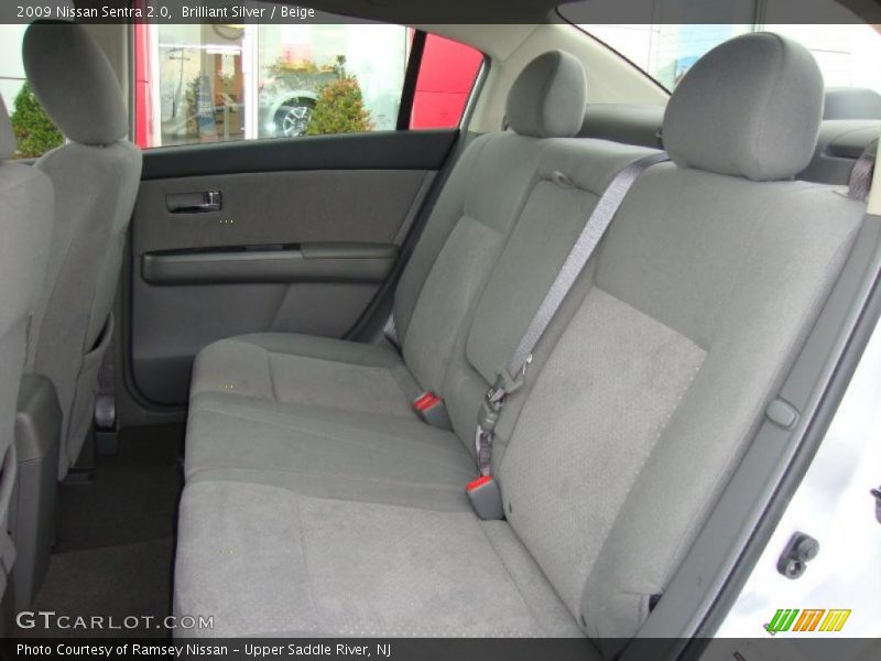Brilliant Silver / Beige 2009 Nissan Sentra 2.0