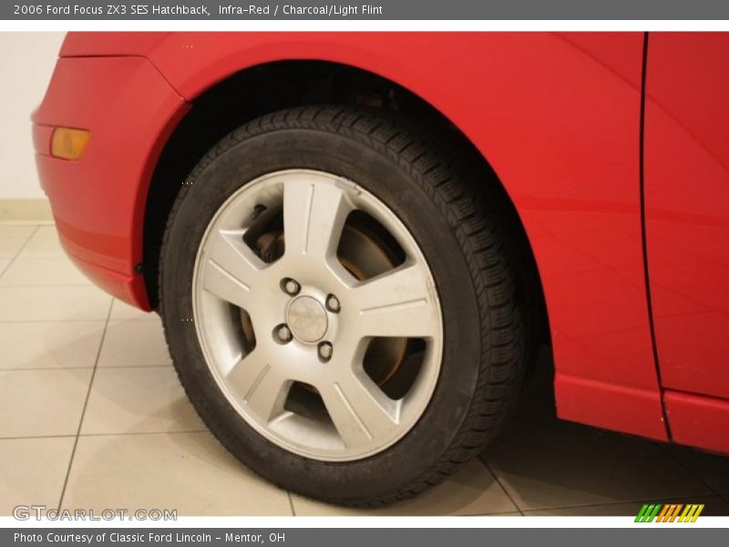 Infra-Red / Charcoal/Light Flint 2006 Ford Focus ZX3 SES Hatchback