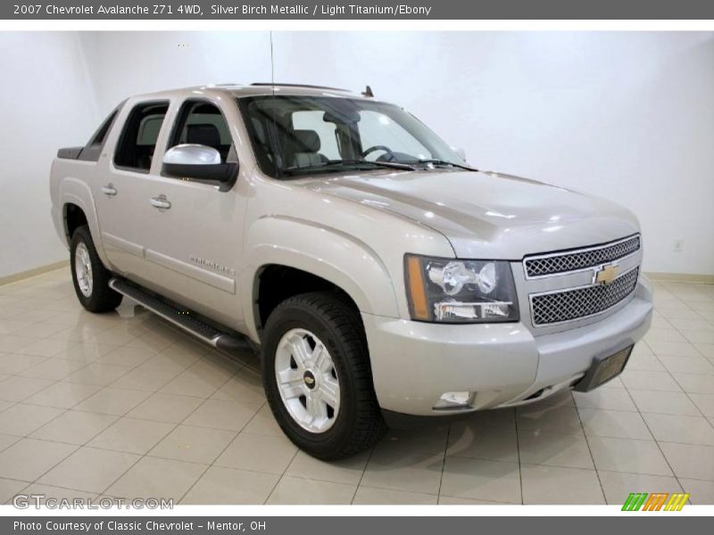 Silver Birch Metallic / Light Titanium/Ebony 2007 Chevrolet Avalanche Z71 4WD