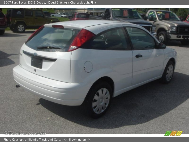 Cloud 9 White / Charcoal/Light Flint 2007 Ford Focus ZX3 S Coupe