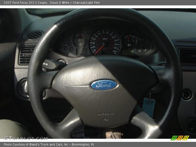 Cloud 9 White / Charcoal/Light Flint 2007 Ford Focus ZX3 S Coupe
