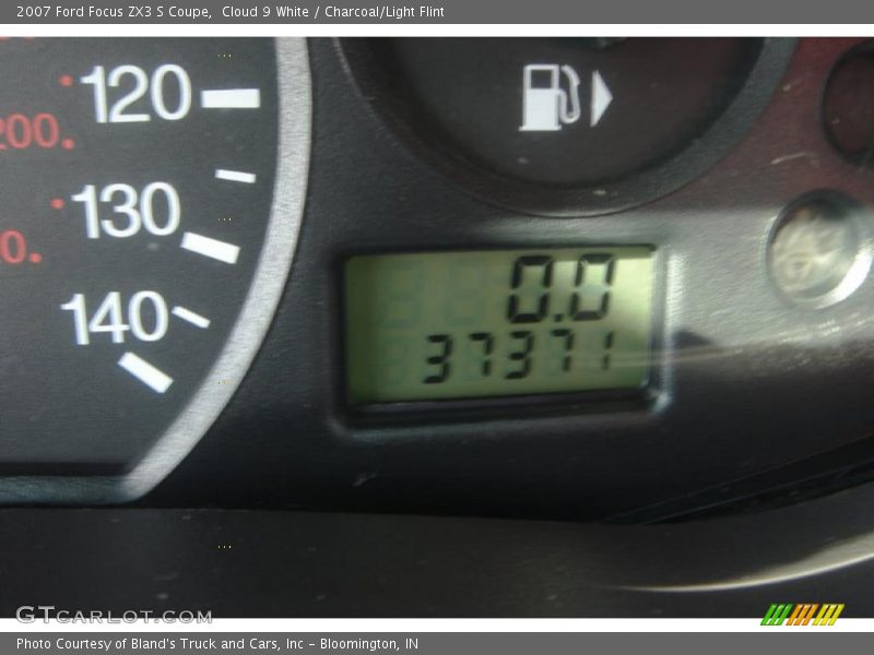 Cloud 9 White / Charcoal/Light Flint 2007 Ford Focus ZX3 S Coupe