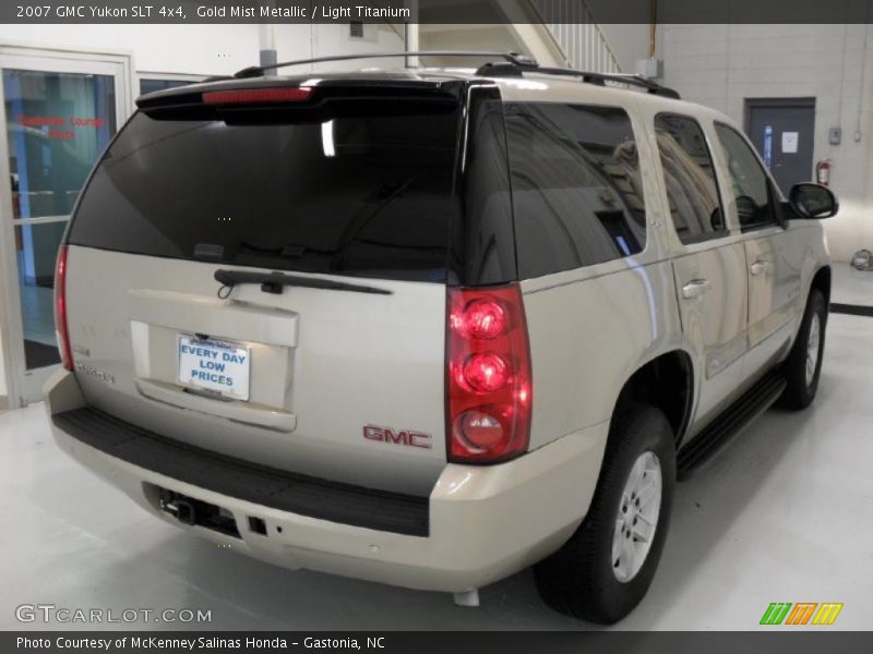 Gold Mist Metallic / Light Titanium 2007 GMC Yukon SLT 4x4