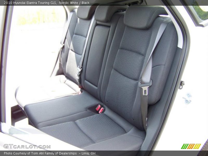 Nordic White / Black 2010 Hyundai Elantra Touring GLS