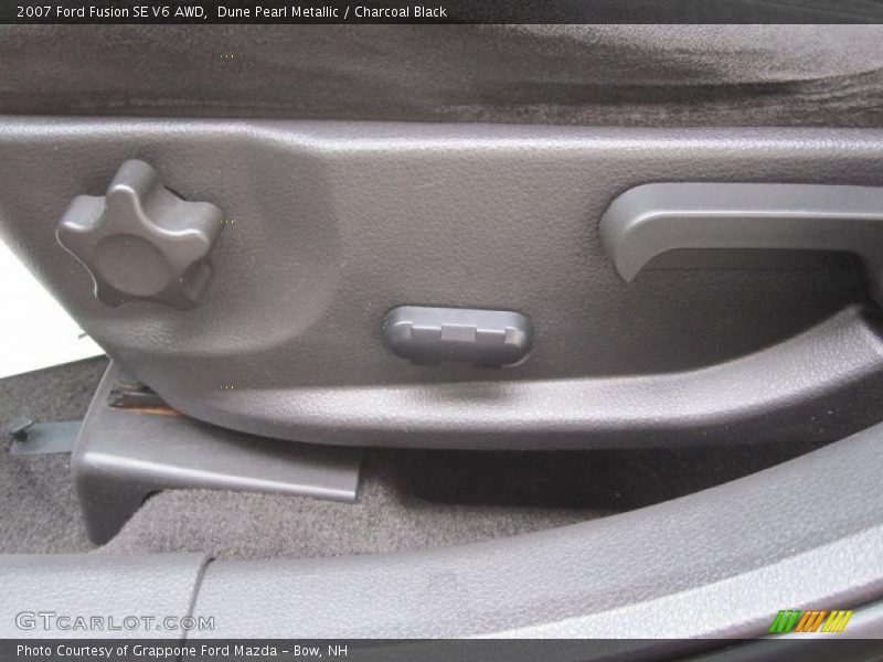 Dune Pearl Metallic / Charcoal Black 2007 Ford Fusion SE V6 AWD