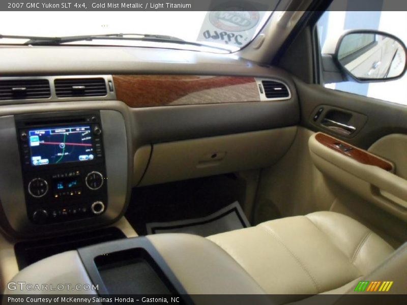 Gold Mist Metallic / Light Titanium 2007 GMC Yukon SLT 4x4
