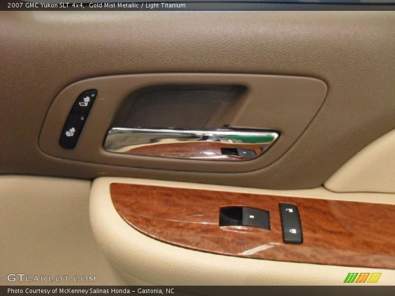 Gold Mist Metallic / Light Titanium 2007 GMC Yukon SLT 4x4
