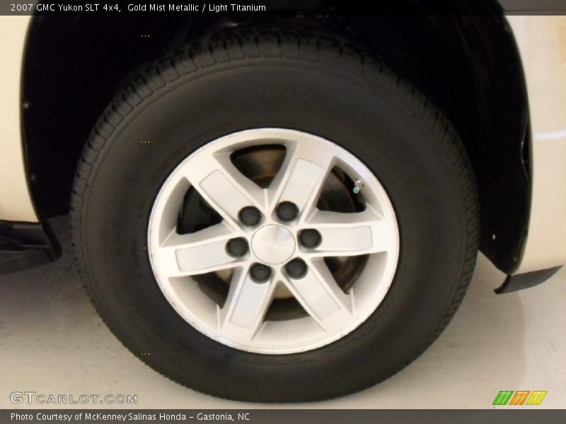 Gold Mist Metallic / Light Titanium 2007 GMC Yukon SLT 4x4