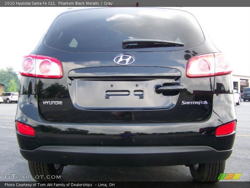 Phantom Black Metallic / Gray 2010 Hyundai Santa Fe GLS