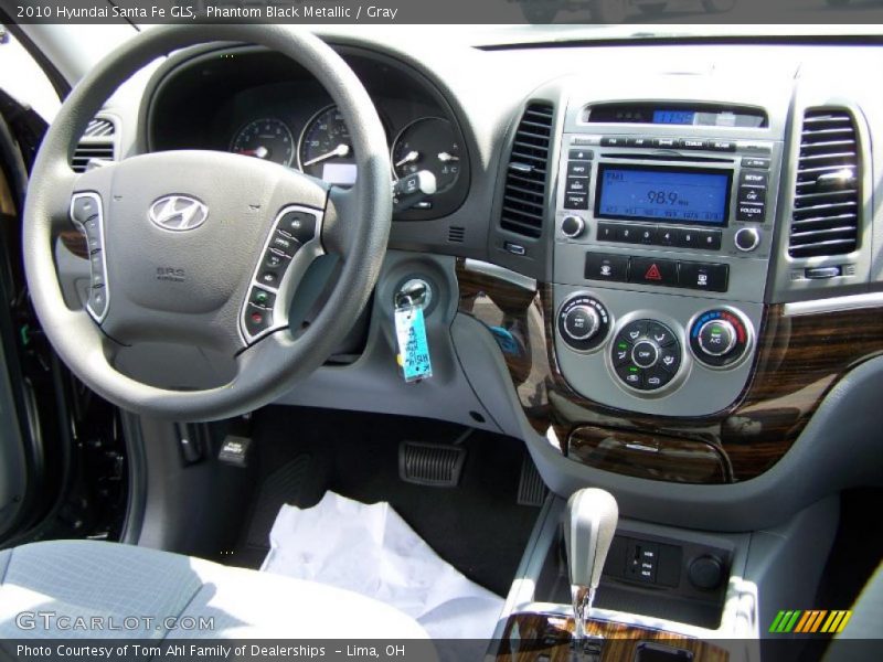 Phantom Black Metallic / Gray 2010 Hyundai Santa Fe GLS