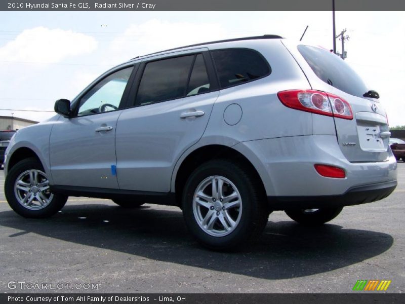 Radiant Silver / Gray 2010 Hyundai Santa Fe GLS