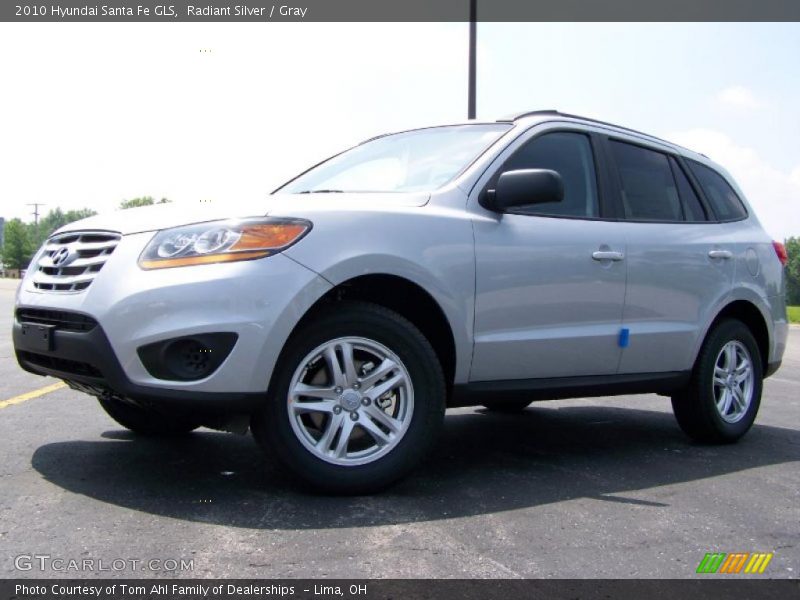 Radiant Silver / Gray 2010 Hyundai Santa Fe GLS