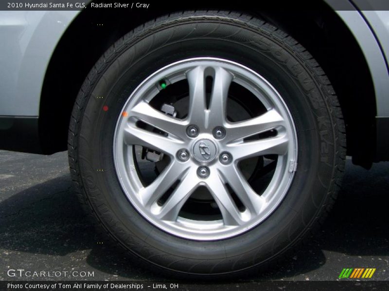 Radiant Silver / Gray 2010 Hyundai Santa Fe GLS