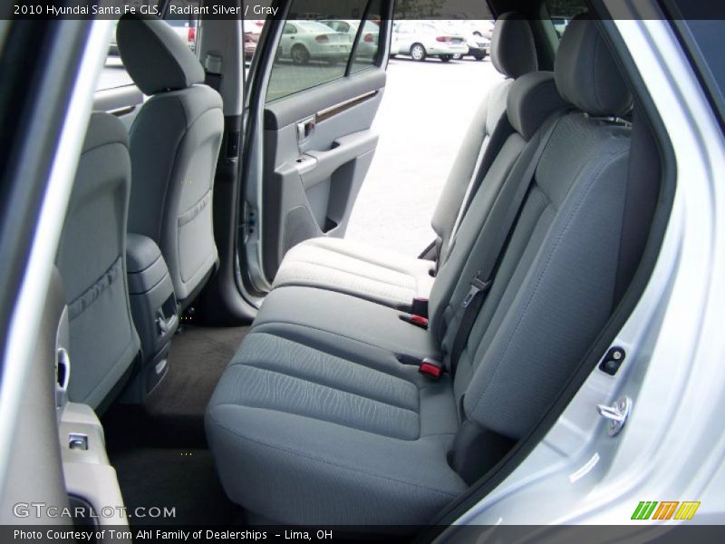Radiant Silver / Gray 2010 Hyundai Santa Fe GLS