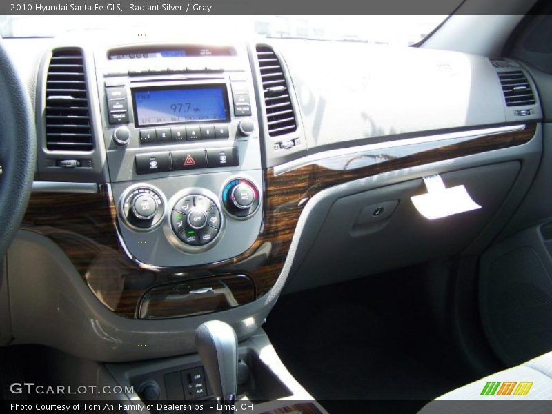 Radiant Silver / Gray 2010 Hyundai Santa Fe GLS