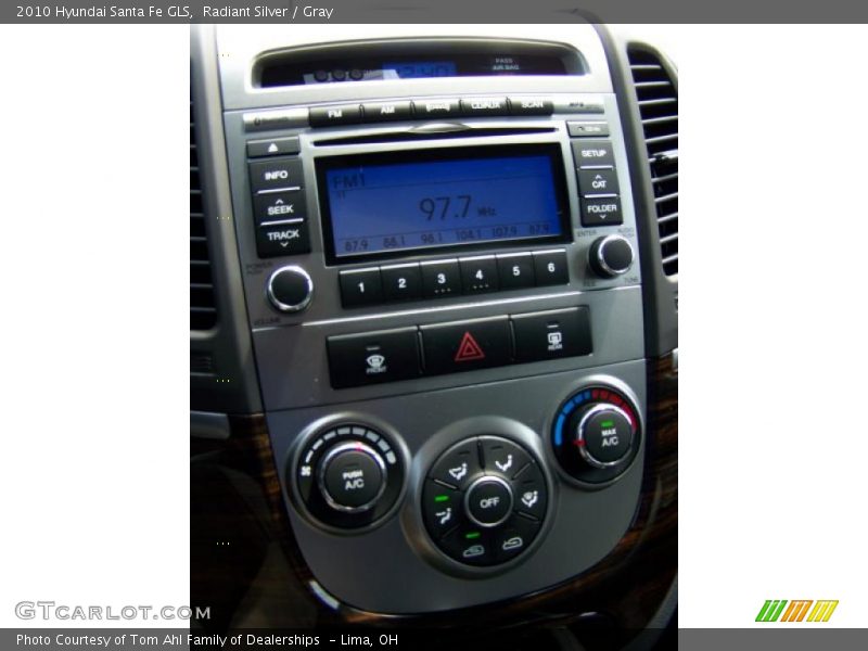 Radiant Silver / Gray 2010 Hyundai Santa Fe GLS