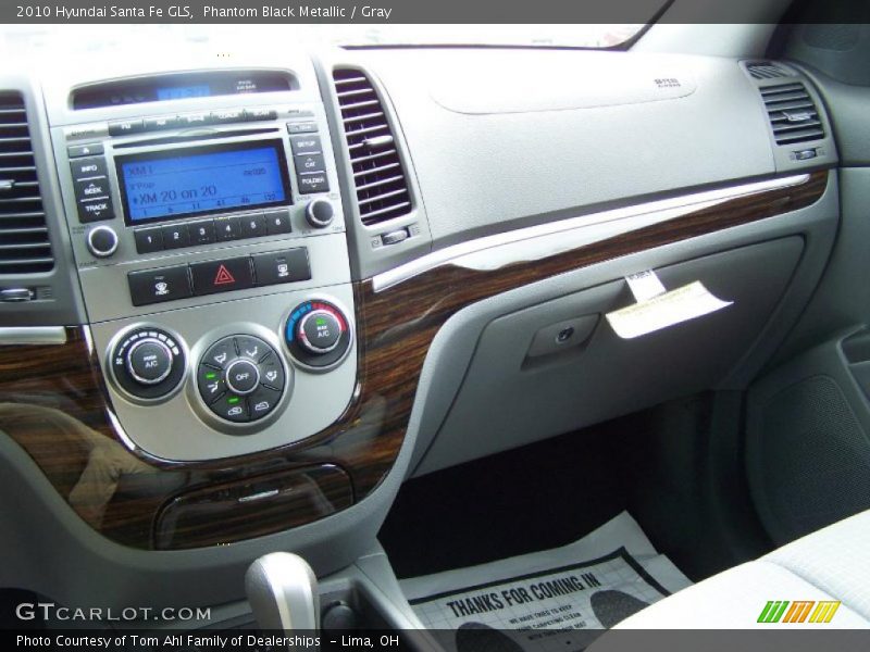 Phantom Black Metallic / Gray 2010 Hyundai Santa Fe GLS