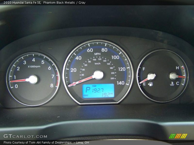 Phantom Black Metallic / Gray 2010 Hyundai Santa Fe SE