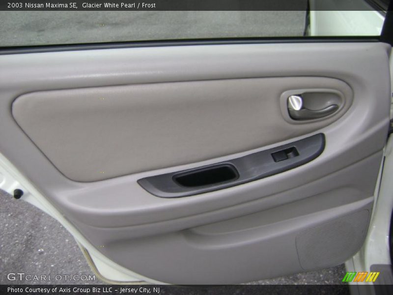 Glacier White Pearl / Frost 2003 Nissan Maxima SE