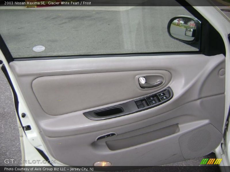 Glacier White Pearl / Frost 2003 Nissan Maxima SE