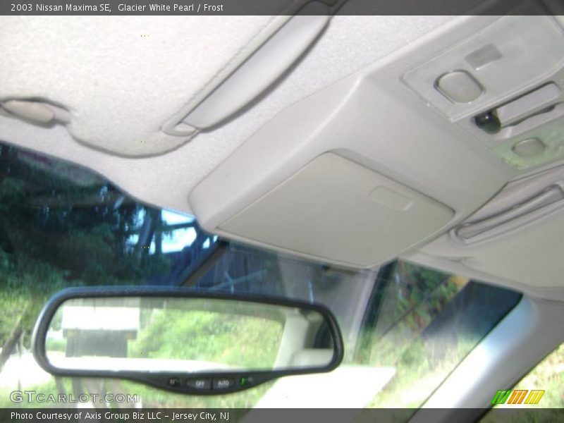 Glacier White Pearl / Frost 2003 Nissan Maxima SE