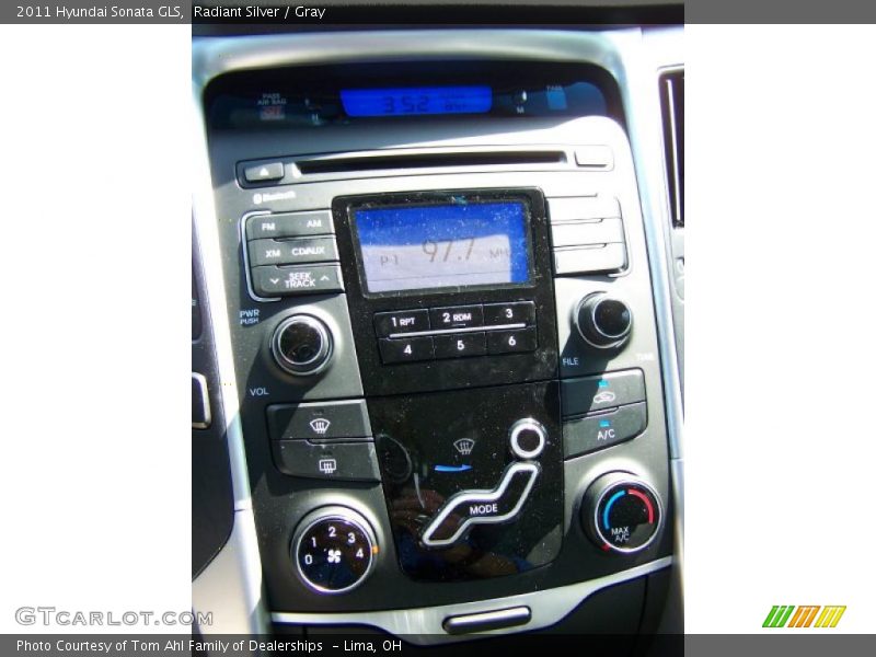 Radiant Silver / Gray 2011 Hyundai Sonata GLS