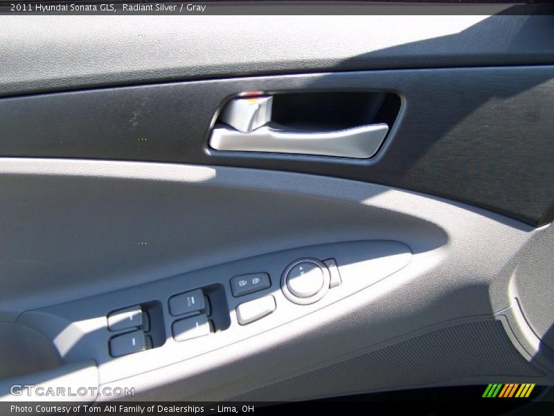 Radiant Silver / Gray 2011 Hyundai Sonata GLS