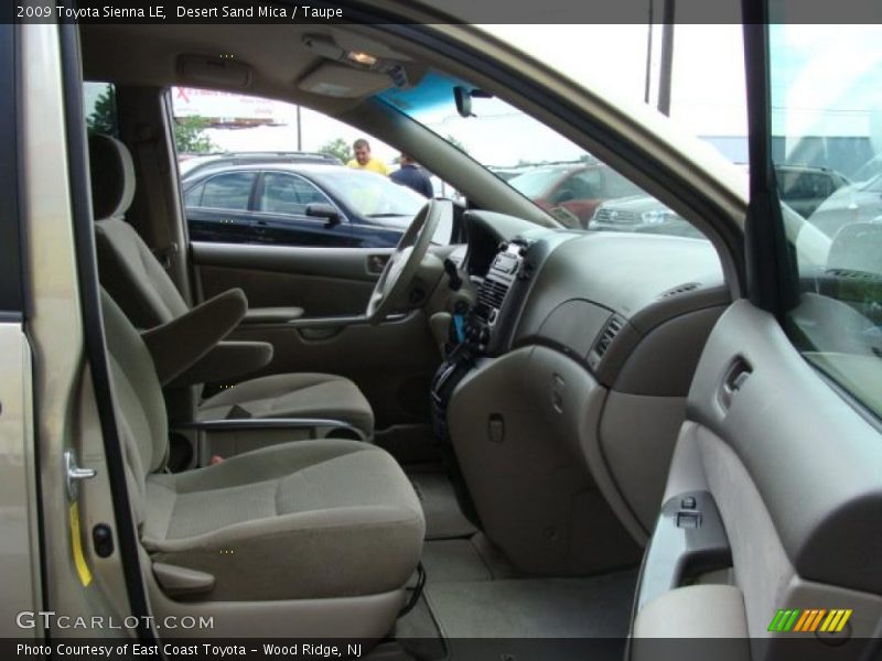 Desert Sand Mica / Taupe 2009 Toyota Sienna LE